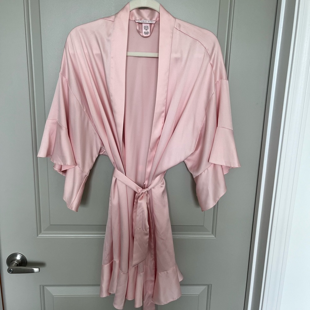 Victoria’s Secret Silky Kimono Robe